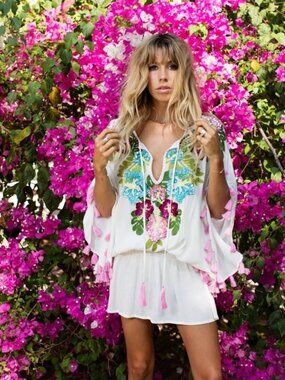 MISS JUNE White Sequin Embroidered Pink Tasseled Mini Caftan Cover Up, One Size